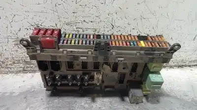 Peça sobressalente para automóvel em segunda mão caixa de fusíveis e relés por land rover range rover (lm) td6 vogue referências oem iam 8380409