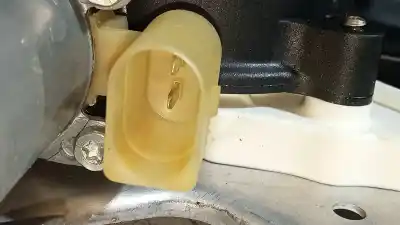 Second-hand car spare part passenger side right window regulator for land rover range rover (lm) td6 vogue oem iam references 83810209  992694100