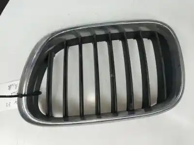 Pezzo di ricambio per auto di seconda mano GRIGLIA ANTERIORE per BMW Z3 COUPE (E36)  Riferimenti OEM IAM 51138247673  
