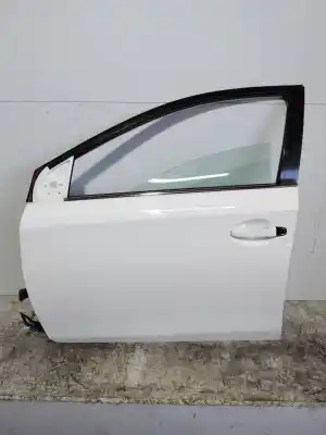 Pièce détachée automobile d'occasion porte avant gauche pour toyota auris hybrid business références oem iam 6700202530  
