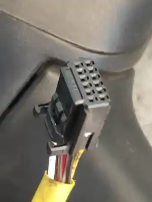 Pezzo di ricambio per auto di seconda mano retrovisore destro per renault captur life riferimenti oem iam   