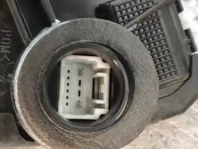 Second-hand car spare part front right central locking system for toyota corolla (e15) luna oem iam references   