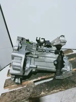 Second-hand car spare part gearbox for volkswagen golf iv berlina (1j1) highline oem iam references ert  15031 14 4