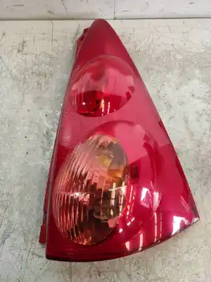 Peça sobressalente para automóvel em segunda mão farolim traseiro direito por peugeot 107 urban referências oem iam 815500h040