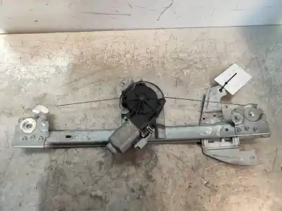 Peça sobressalente para automóvel em segunda mão elevador de vidros dianteiro direito por peugeot 107 urban referências oem iam 400842c