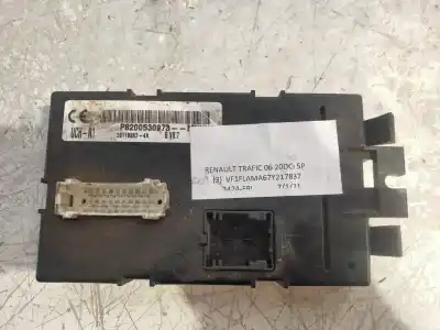 Peça sobressalente para automóvel em segunda mão módulo electrónico do fecho central por renault trafic combi (ab 4.01) 9 - plazas (l1h1) 2.9t combi corto referências oem iam 281188624a