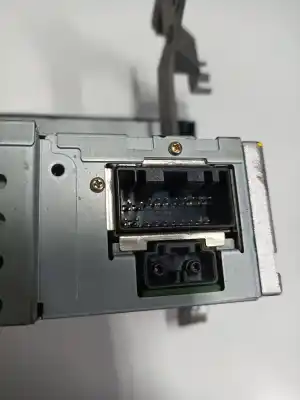 Second-hand car spare part audio system / radio cd for jaguar s-type 2.5 v6 executive oem iam references 2r8318b876af  