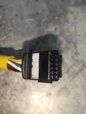 Peça sobressalente para automóvel em segunda mão espelho retrovisor direito por renault captur helly hansen referências oem iam   