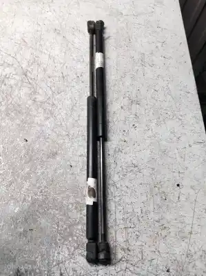 Pezzo di ricambio per auto di seconda mano ammortizzatori baule / porte per toyota corolla (e12) 2.0 d-4d linea luna berlina riferimenti oem iam 6896002030