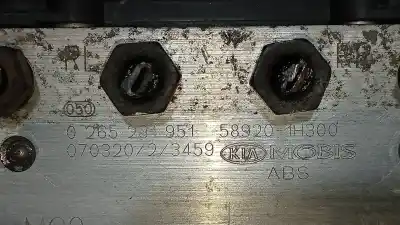 Peça sobressalente para automóvel em segunda mão abs por kia cee´d 1.4 cat referências oem iam 0265231951  589201h300