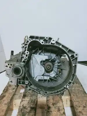 Second-hand car spare part gearbox for lancia delta (181) argento oem iam references 1369696