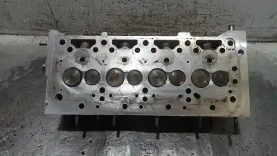 Pièce détachée automobile d'occasion culasse du moteur pour renault 25 (b29) 2.1 diesel références oem iam j8s706  j8sg706