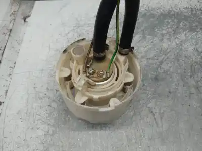 Second-hand car spare part fuel pump for audi s8 (d2) 4.2 oem iam references   