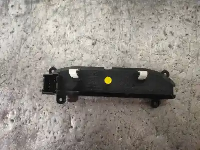 Second-hand car spare part multifunction display for kia magentis 2.0 crdi oem iam references 945102g100  945102g200