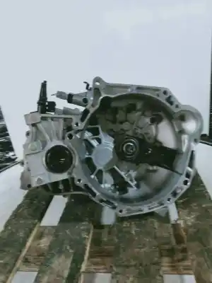 Second-hand car spare part gearbox for kia cee´d active oem iam references r61773