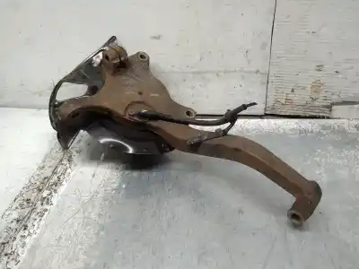Second-hand car spare part front right knuckle for ssangyong rodius xdi oem iam references   