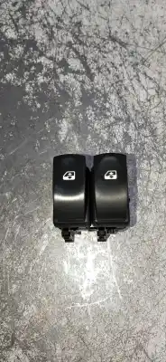 Pièce détachée automobile d'occasion COMMANDE DE LÈVE VITRE AVANT GAUCHE pour RENAULT CLIO GRANDTOUR  Références OEM IAM   