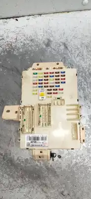 Peça sobressalente para automóvel em segunda mão caixa de fusíveis e relés por kia cee´d drive referências oem iam 91950a2130
