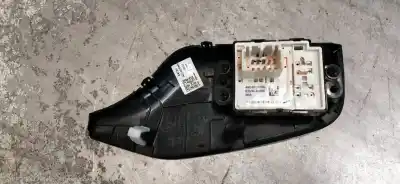 Pezzo di ricambio per auto di seconda mano controllo specchio per kia cee´d drive riferimenti oem iam 93530a2050  