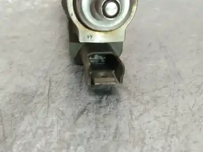 Pièce détachée automobile d'occasion injecteur pour bmw serie 3 berlina (e90) 320i références oem iam 10181010  1353758904811
