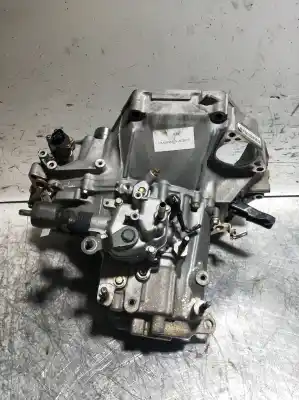 Second-hand car spare part gearbox for honda prelude (bb6/8/9) 2.2 vti vtec (147kw) oem iam references m2x5  2000251