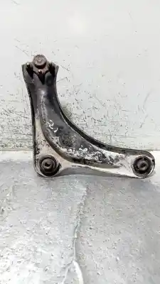 Peça sobressalente para automóvel em segunda mão braço de suspensão inferior esquerdo dianteiro por citroen c3 1.4 16v sensodrive x-tr referências oem iam 