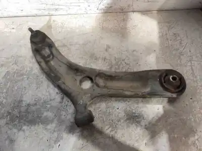 Pezzo di ricambio per auto di seconda mano braccio sospensione inferiore anteriore destro per hyundai i20 classic riferimenti oem iam 