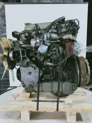Pièce détachée automobile d'occasion moteur complet pour renault maxity fg 130.35/45 références oem iam yd25 denso 820324a