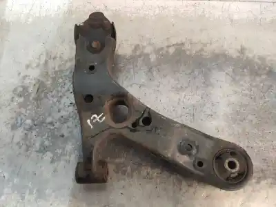 Second-hand car spare part front left lower suspension arm for toyota corolla (e15) luna oem iam references 