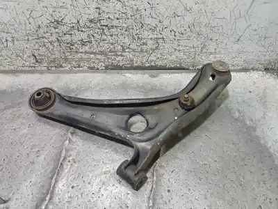 Автозапчастина б/у передній правий нижний рычаг підвіски для toyota yaris (ncp1/nlp1/scp1) 1.4 d-4d linea luna посилання на oem iam   