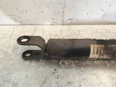 Peça sobressalente para automóvel em segunda mão amortecedor traseiro direito por kia cee´d drive referências oem iam 801402000307  553101h500