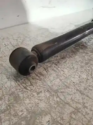 Автозапчасти б/у задний левый амортизатор за kia stonic (ybcuv) concept ссылки oem iam s6055300h8600  