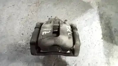 Peça sobressalente para automóvel em segunda mão pinça de travão dianteira esquerda por renault zoe limited 72 cv / 53 kw referências oem iam 