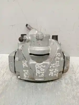 Peça sobressalente para automóvel em segunda mão pinça de travão dianteira direita por renault zoe intens 69 cv / 51 kw referências oem iam 