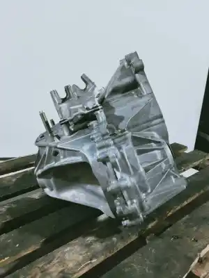 Pezzo di ricambio per auto di seconda mano riduttore per mazda 3 berlina (bp) evolution riferimenti oem iam 20a08  d 063