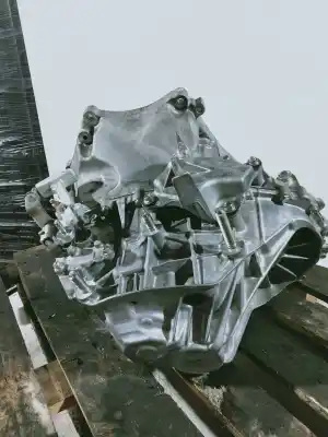 Pezzo di ricambio per auto di seconda mano riduttore per mazda 3 berlina (bp) evolution riferimenti oem iam 20a08  d 063