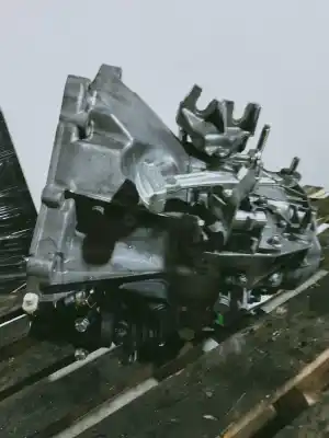 Pezzo di ricambio per auto di seconda mano riduttore per mazda 3 berlina (bp) evolution riferimenti oem iam 20a08  d 063