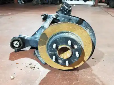 Peça sobressalente para automóvel em segunda mão charrió / suporte de eixo de trás por mazda 3 berlina (bp) evolution referências oem iam   