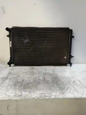 Автозапчасти б/у водяной радиатор за audi a3 (8p) 1.6 102 cv / 75 kw ссылки oem iam 1k0121251p