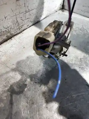 Автозапчасти б/у электродвигатель заднего правого центрального замка за toyota yaris (ncp1/nlp1/scp1) 1.4 d-4d linea luna ссылки oem iam 030821  