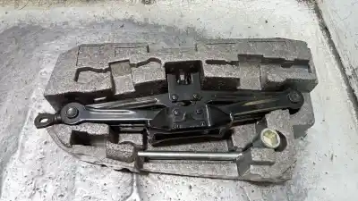 Second-hand car spare part jack for kia opirus básico oem iam references 