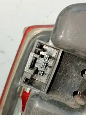 Second-hand car spare part interior left tailgate light for bmw serie 3 touring (e46) 320i oem iam references   