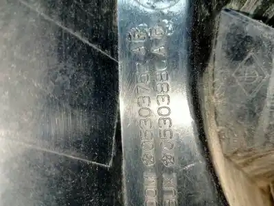 Second-hand car spare part right tailgate light for dodge caliber sxt oem iam references 05303752  