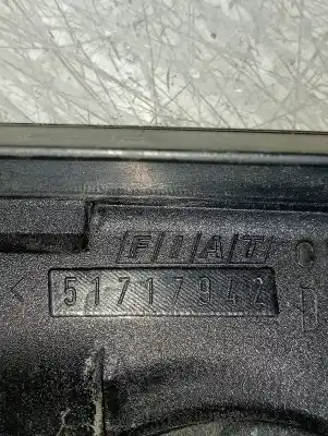 Автозапчасти б/у внутренний правый задний фонарь за fiat stilo multi wagon (192_) 1.9 d multijet ссылки oem iam 51717942  