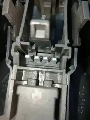 Second-hand car spare part left tailgate light for renault laguna (b56) 1.8 oem iam references   