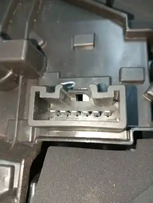 Second-hand car spare part left tailgate light for toyota corolla (e12) 2.0 d-4d linea sol berlina oem iam references   