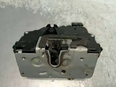 Peça sobressalente para automóvel em segunda mão motor de fechadura central dianteiro direito por mercedes-benz vito furgoneta (w638) 110 cdi 2.2 (638.094) referências oem iam 55702904