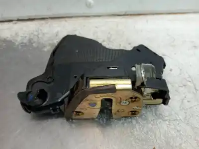 Peça sobressalente para automóvel em segunda mão motor de fechadura central dianteiro direito por toyota corolla (e12) 2.0 d-4d linea luna berlina referências oem iam 