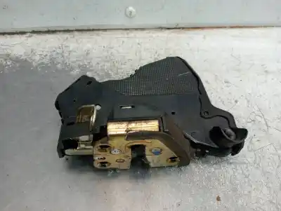 Second-hand car spare part front left central locking system for toyota corolla (e12) 2.0 d-4d linea luna berlina oem iam references   