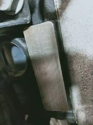 Second-hand car spare part complete engine for kia cee´d emotion oem iam references d4fb bosch a7244547